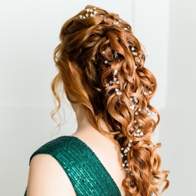 Farcom Professional – Εκπαιδευτικό Σεμινάριο Bridal & Evening Hairstyles