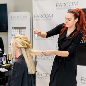 Farcom Professional – Εκπαιδευτικό Σεμινάριο Bridal & Evening Hairstyles